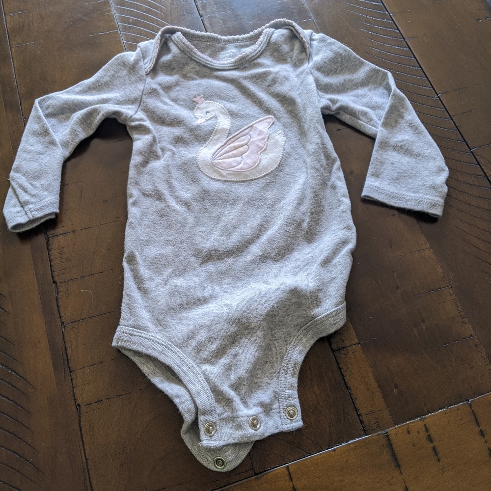 5/$15 Swan onsie